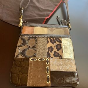 Coach Cross Body. Dust bag included.